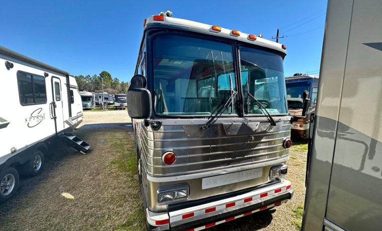 1994 MCI food / bbq bus