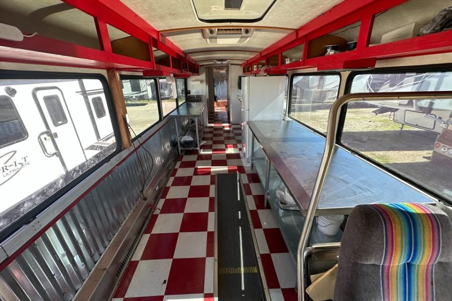 1994 MCI food / bbq bus