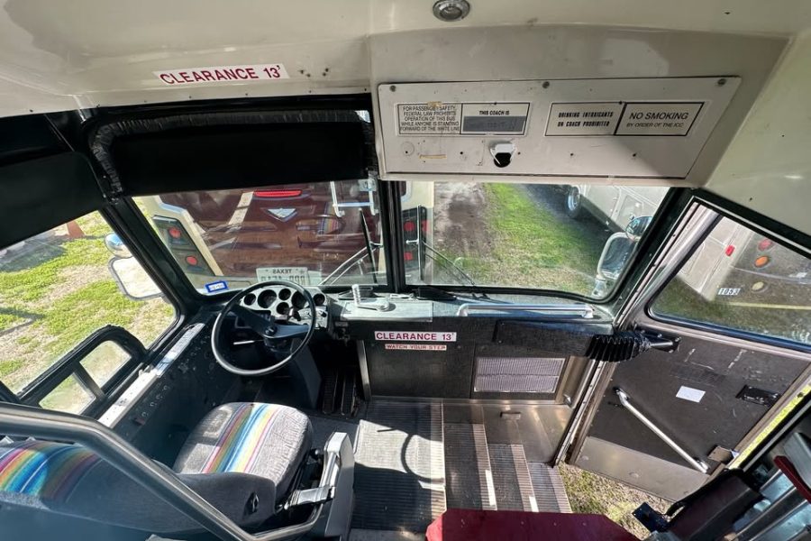 1994 MCI food / bbq bus