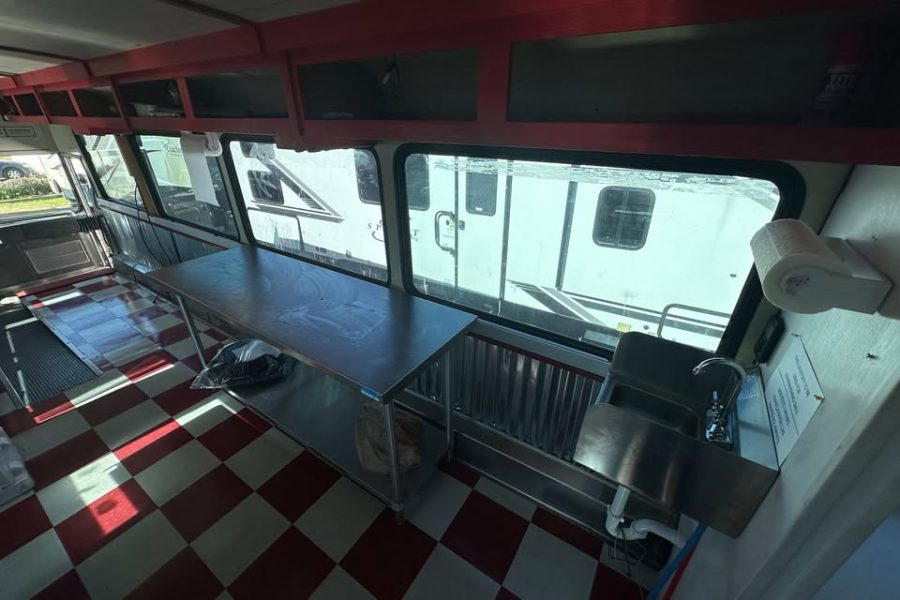 1994 MCI food / bbq bus