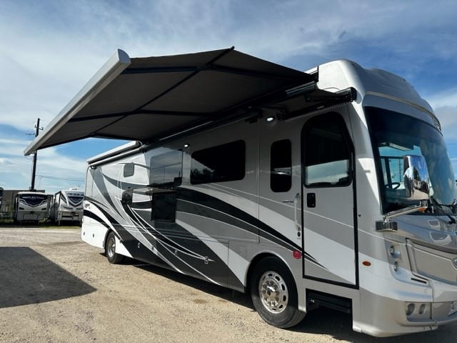 How Much Does an RV Trip Cost? A Realistic Budget Breakdown for First-Time Renters