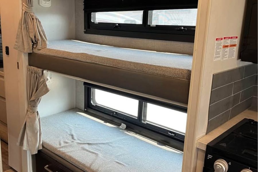 2022 Jayco Redhawk 31F