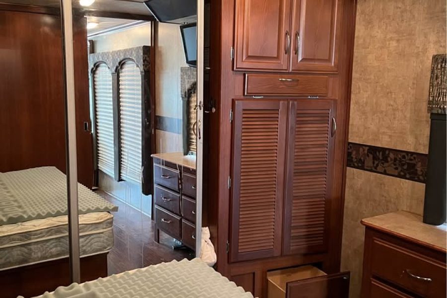 2008 Fleetwood Bounder