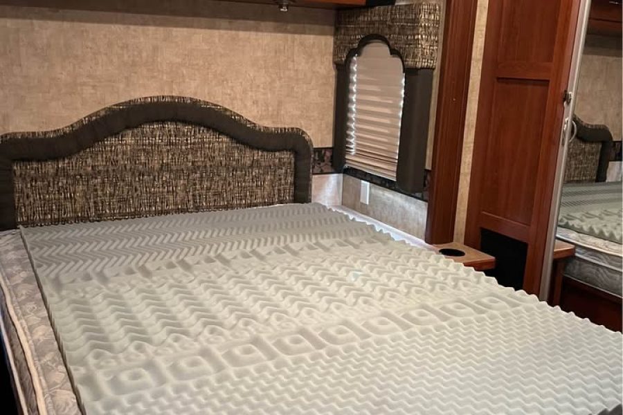 2008 Fleetwood Bounder