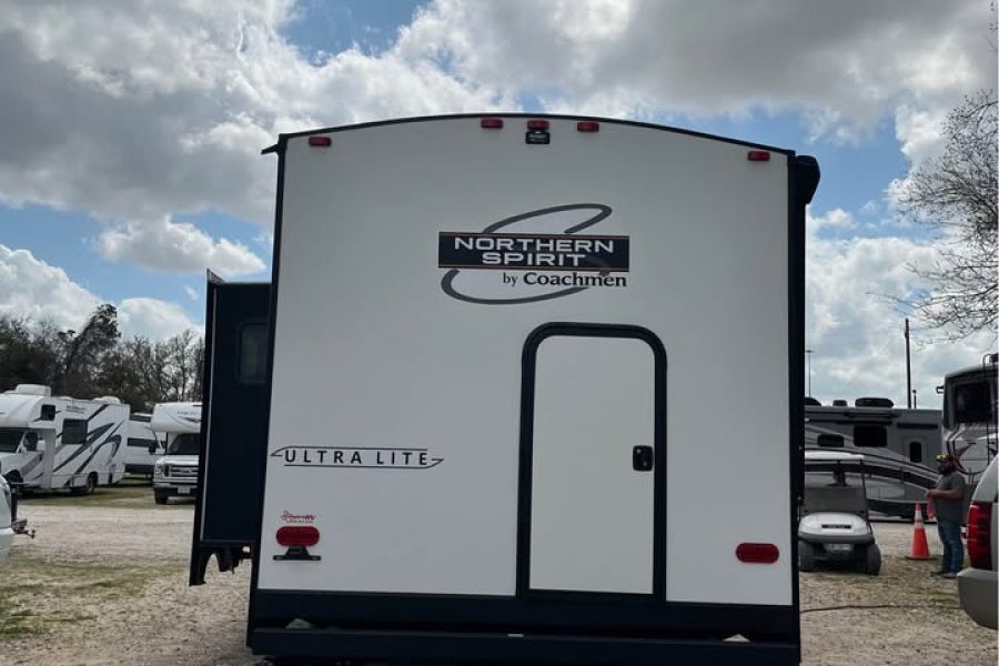 2022 Coachmen Northern Spirit Ultra Lite