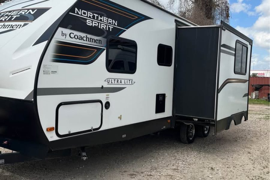 2022 Coachmen Northern Spirit Ultra Lite