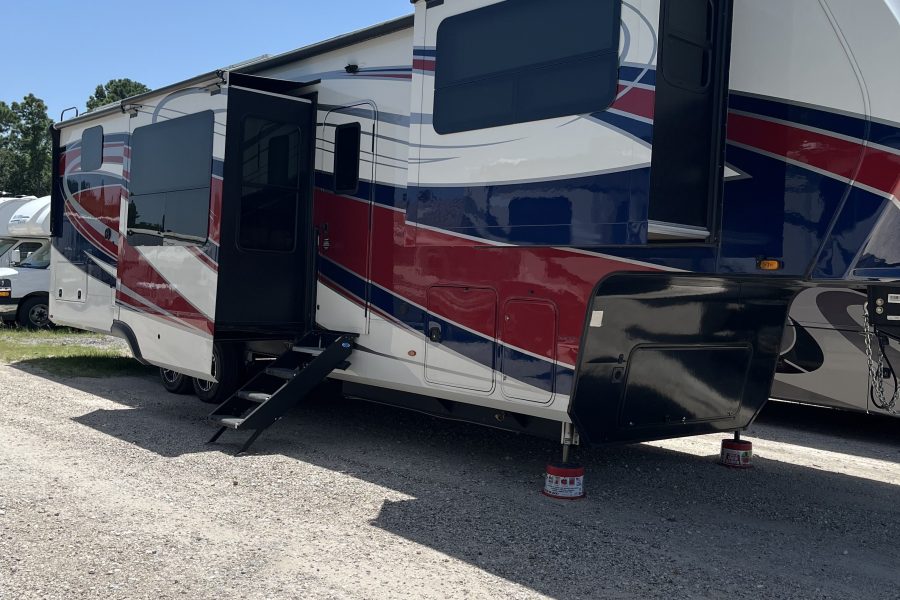 2023 Grand Design Solitude 380FL